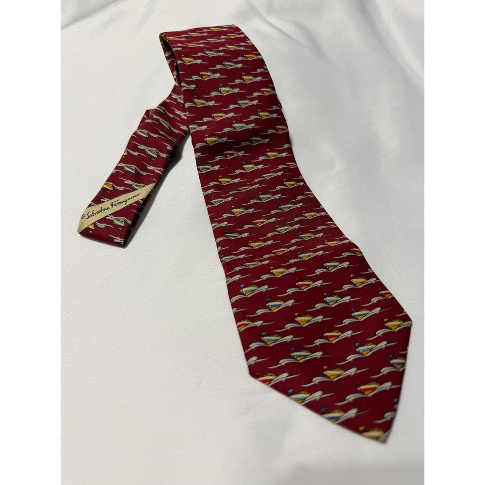 Salvatore Ferragamo Silk Tie Mens OS Red Nautical Sailing Boat Yacht Made Italy